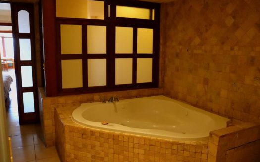 Casa Reflejos Apartohotel in Escazu, San Jose – Unique Business Opportunity