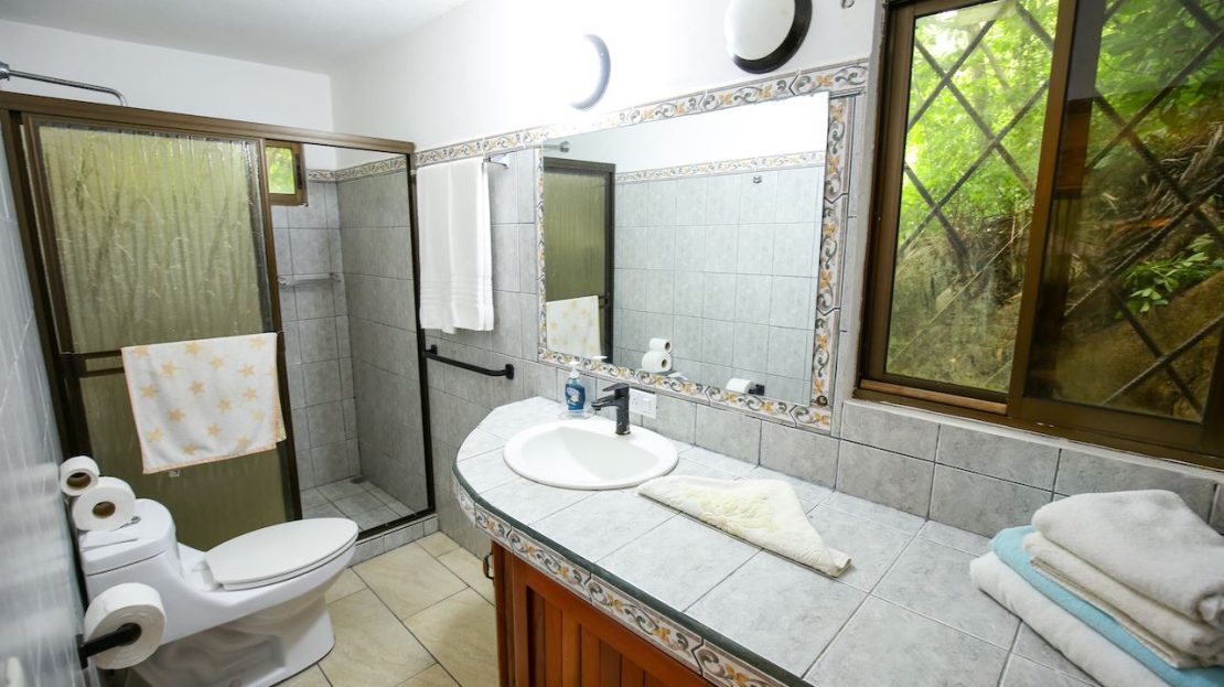 CASA MARIPOSA - Tranquil Condominium in Manuel Antonio