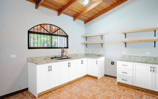 House for Sale – Residencial Camino Luna, Barrio El Capulín, Liberia