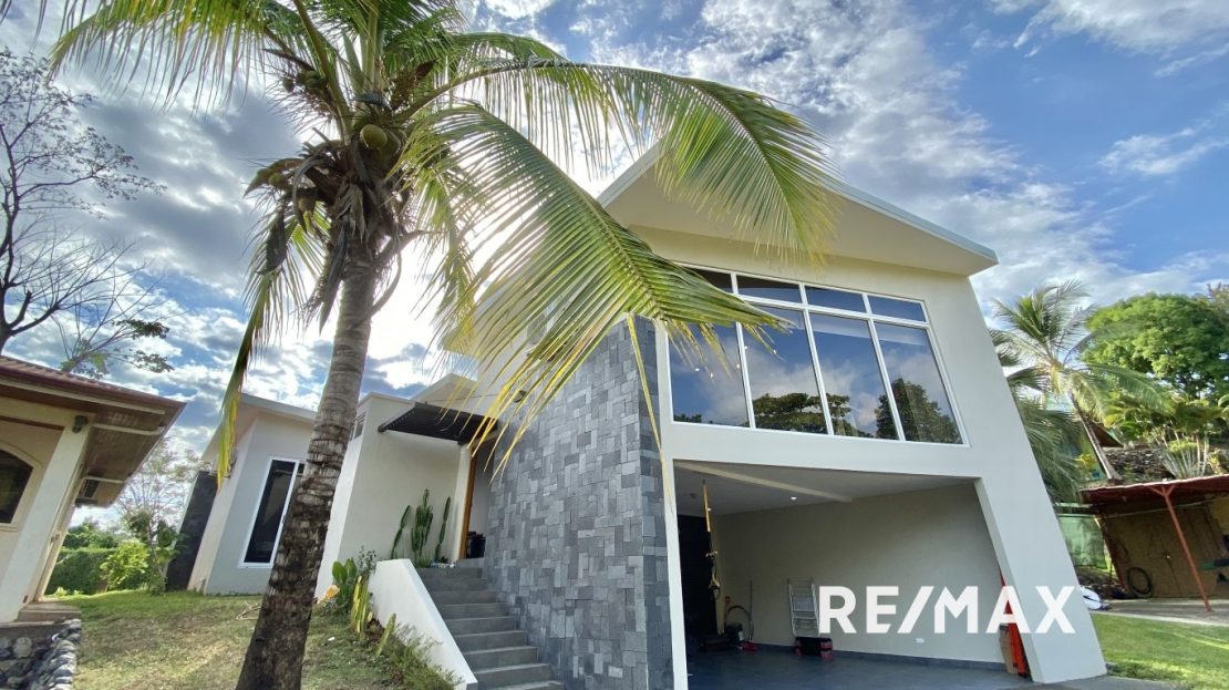 Garabito Central Pacific Costa Rica>Hermosa Beach For Sale 47410 | RE/MAX Costa Rica Real Estate