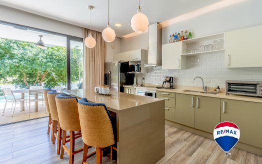 Luxury Beachside Villa | Turnkey Tropical Investment