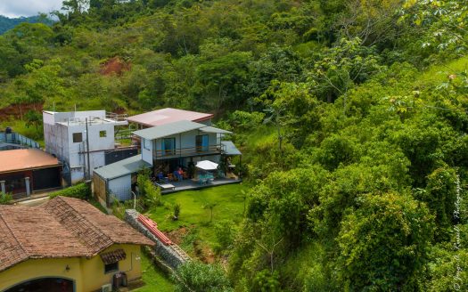 Herradura Beach House with Open Concept