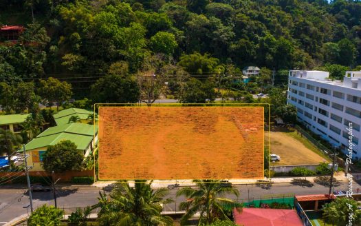 Jaco Beach land ready to build steps to the beach