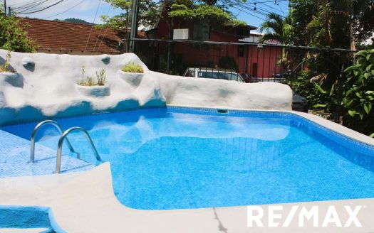 12 Bedroom hotel | Downtown