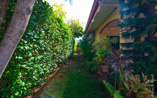 Jaco beach gated 3-bedroom house.