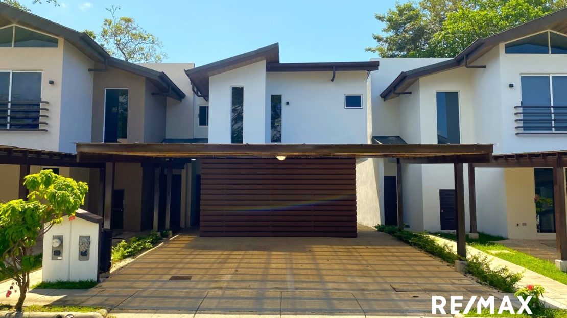 Garabito Central Pacific Costa Rica>Jaco For Sale 78131 | RE/MAX Costa Rica Real Estate