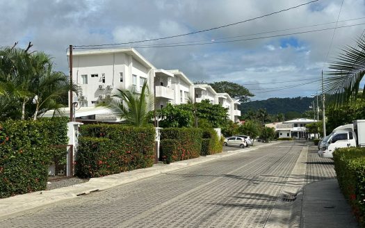 3 Bedroom House with Private Plunge Pool | Lapa Living