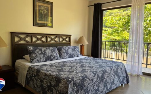 Turnkey Condo in a Prime Location I Perfect for Living or Investment!