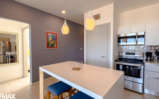 Beachside Paradise – Perfect for Families, Surfers, and Digital Nomads!