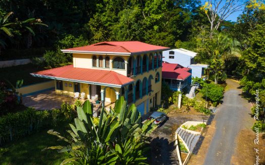 Punta Leona Magnificent Villa steps to white sand beaches