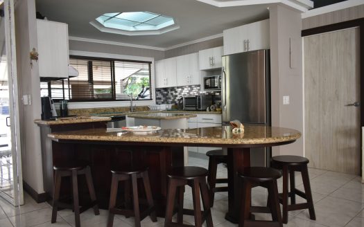 HOUSE IN PUNTA LEONA / TITLED!