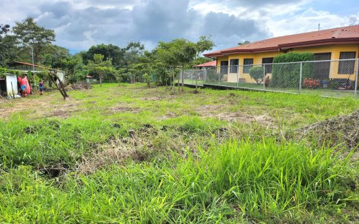 Lot for sale in Atenas – affordable price