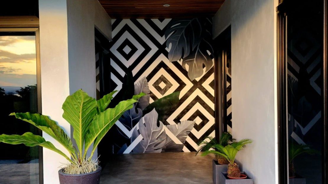 Exquisite Lake Arenal Estate for sale with Panoramic Views – Turnkey Luxury Living in Guanacaste