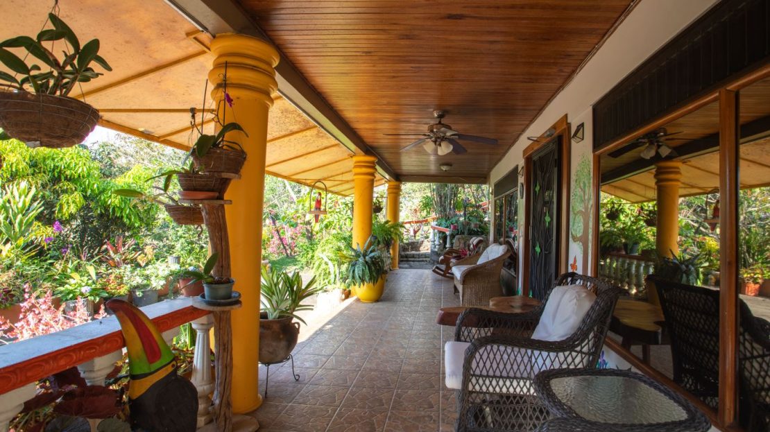 large family home or as a commercial venture.