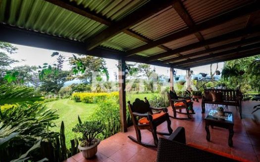 Farm for sale in Tilarán
