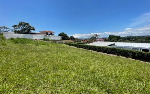 Picturesque lot for sale in private community of Las Vueltas in Guacima