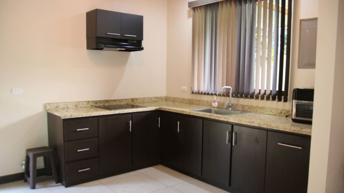 Casa Cielo ~ your peaceful escape in a small gated community minutes from Atenas Central