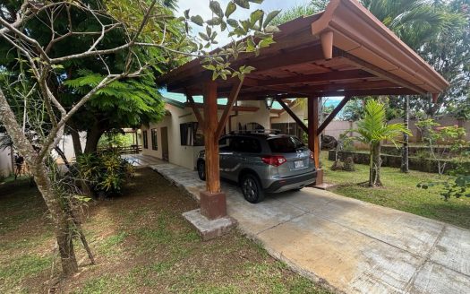 Cozy countryside home located 10 minutes from Atenas Center in a tranquil area