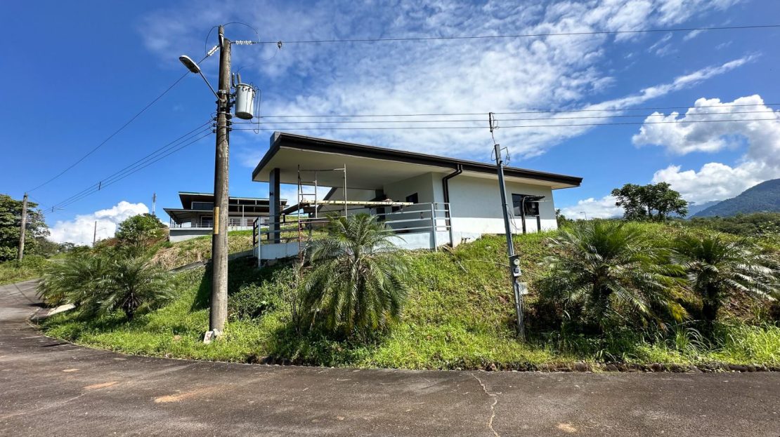 Lot L-54 Gated Community / Londres Manuel Antonio