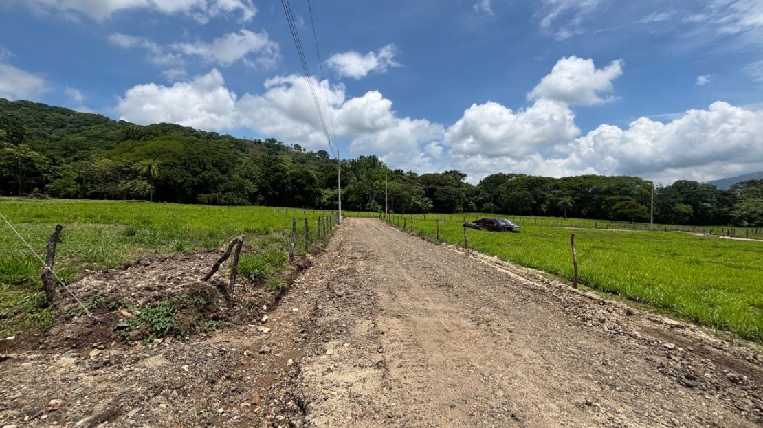 Lote commercial/residencial de 2000m2 y 5000m2 en $110