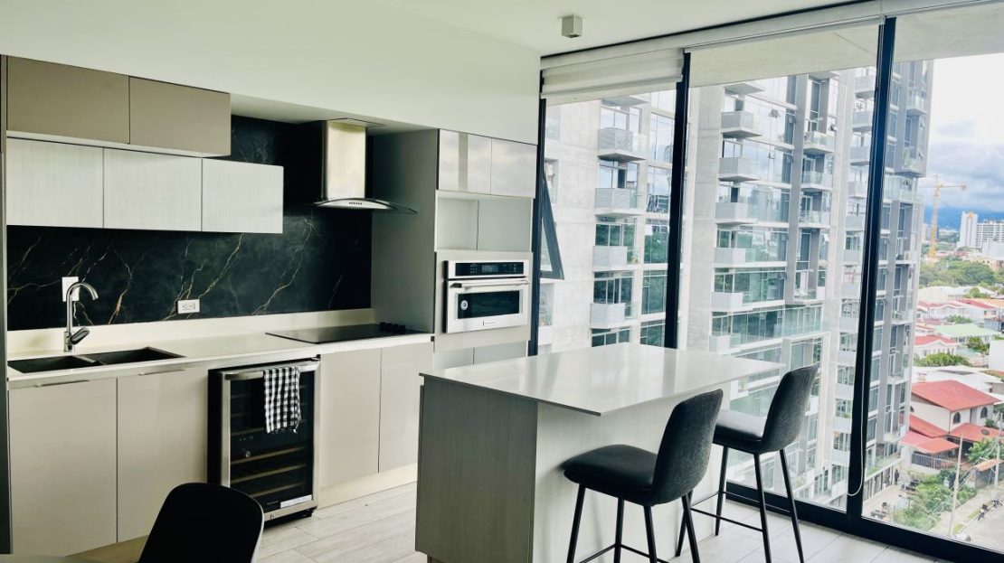 For Rent: Apartment in Rohrmoser with Beautiful Views