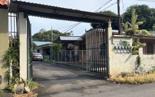 Beautiful lot for sale in a private community with common gate 3 minutes from Atenas Center