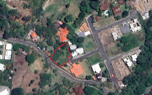 LOT FOR SALE within the urbanization. Jaboncillos. Escazu