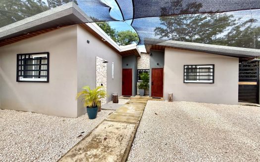 Duplex in Nacazcol – 5 Minutes from Playas del Coco