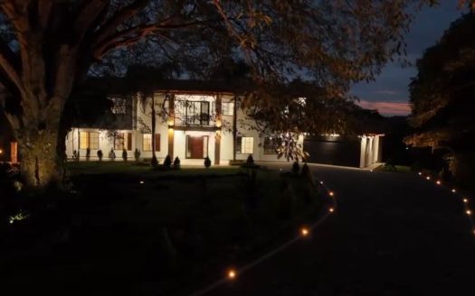Casa Los Guanacastes – Luxury Property in Atenas, Costa Rica