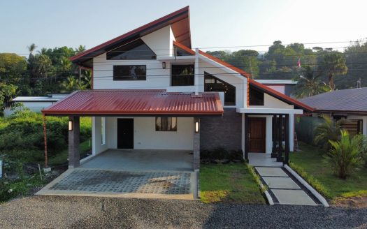 Osa>Uvita For Sale 33012 | RE/MAX Costa Rica Real Estate