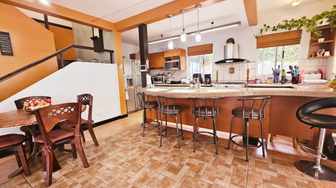 FOR SALE Casa Los Eliseos