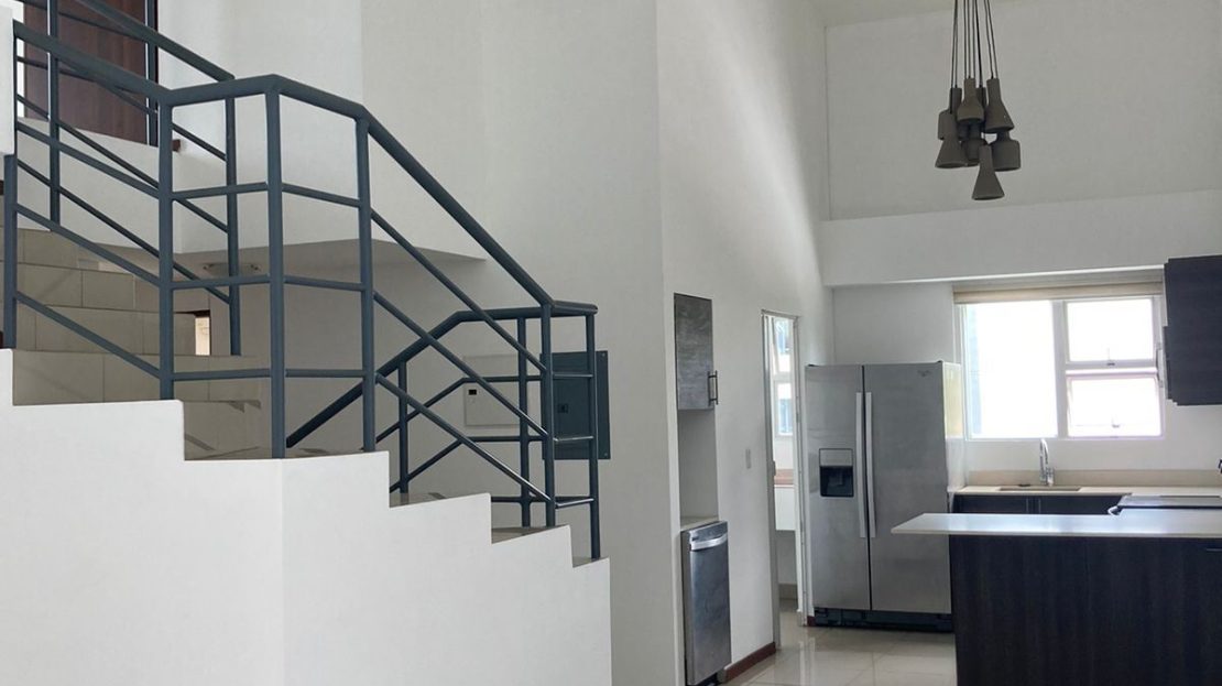 Modern Penthouse for Sale in Vía Indus