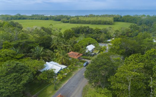 Esterillos Fixer-Upper Home On Large Lot