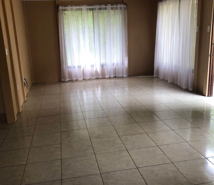 4br/2ba Newly Refurbished Home in the quiet town of Escobal