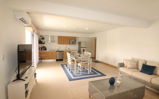 STUNNING CONDOMINIUM -MOUNTAIN-POOL VIEWS- JACO