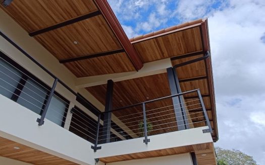 Majestic new home on top of an Atenas private community overlooking The Central Valley