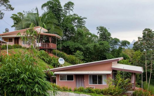 Prime Real Estate Investment in Costa Rica: Stunning Residential Property Near Ocean in Manuel Antonio