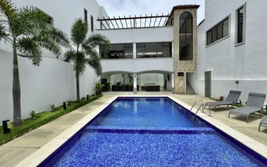 FOR SALE – Townhouse in Gated Community Strategic Location in Pozos, Santa Ana