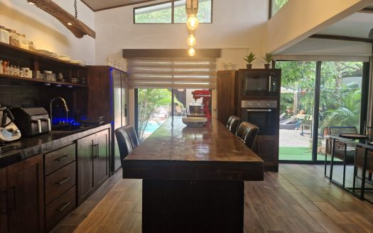 🌿 Heritage Style in Tropical Surroundings 🌿