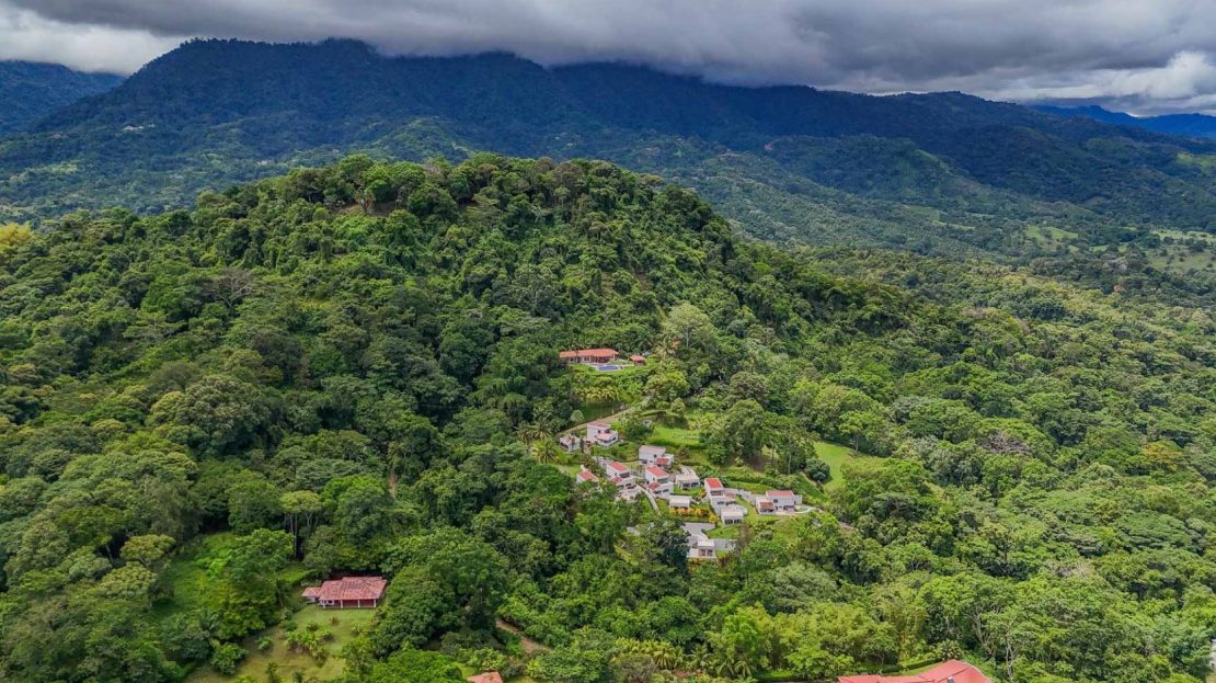 Mediterranean-style 3 & 1 bedroom villas with full amenities