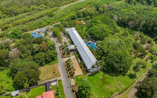 A beautiful & secure condo unit with top amenities on the doorstep of Costa Rica ’ s #1 attraction – Manuel Antonio National Park!