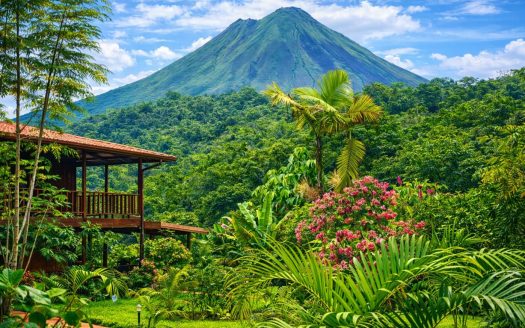 Investment-Focused Income-Generating Eco-Lodge in La Fortuna’s Premier Tourism Corridor