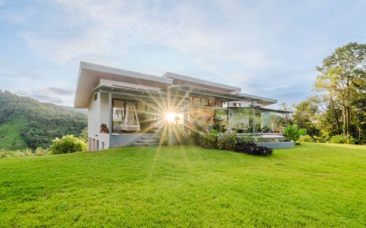 Casa Turi-Uha Panoramic White Water Ocean View Estate