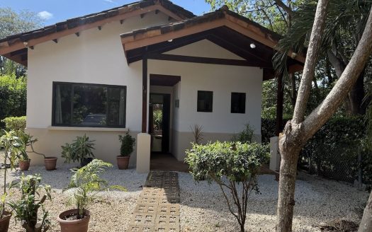 Loma Verde 14 ~ Beautiful 2-Bedroom Home in Gated Community Near Tamarindo