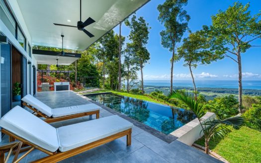 Stunning Seaside Villas with Breathtaking Ocean Views