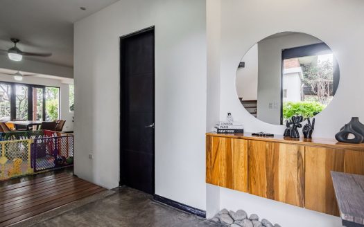 FOR SALE-Two floors house at Condominio Veredas del Arroyo, La Guacima, Alajuela, Costa Rica