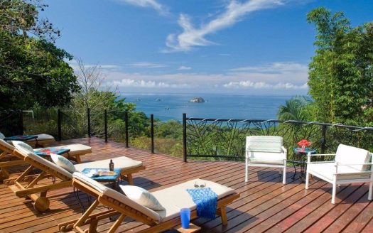 Casa De Las Brisas – 10 Bedroom Mansion in Manuel Antonio