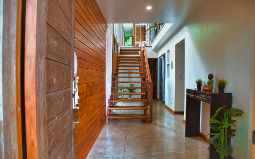 Bridge House in Finca Montana, Tropical Home with sea view