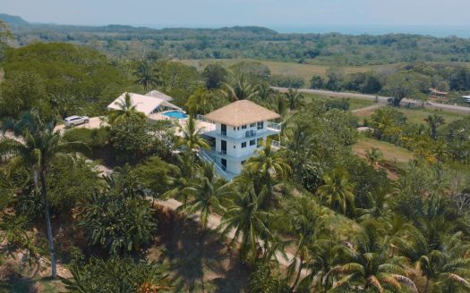 Brisas del Mar – Coastal Retreat with Stunning Ocean Views in Palma Quemada