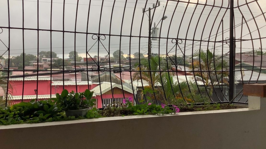 HOUSE FOR SALE- LAS PALMERAS